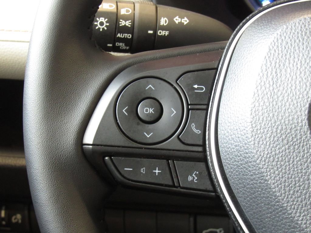 Certified 2025 Toyota RAV4 XLE Premium AWD/4WD image 25