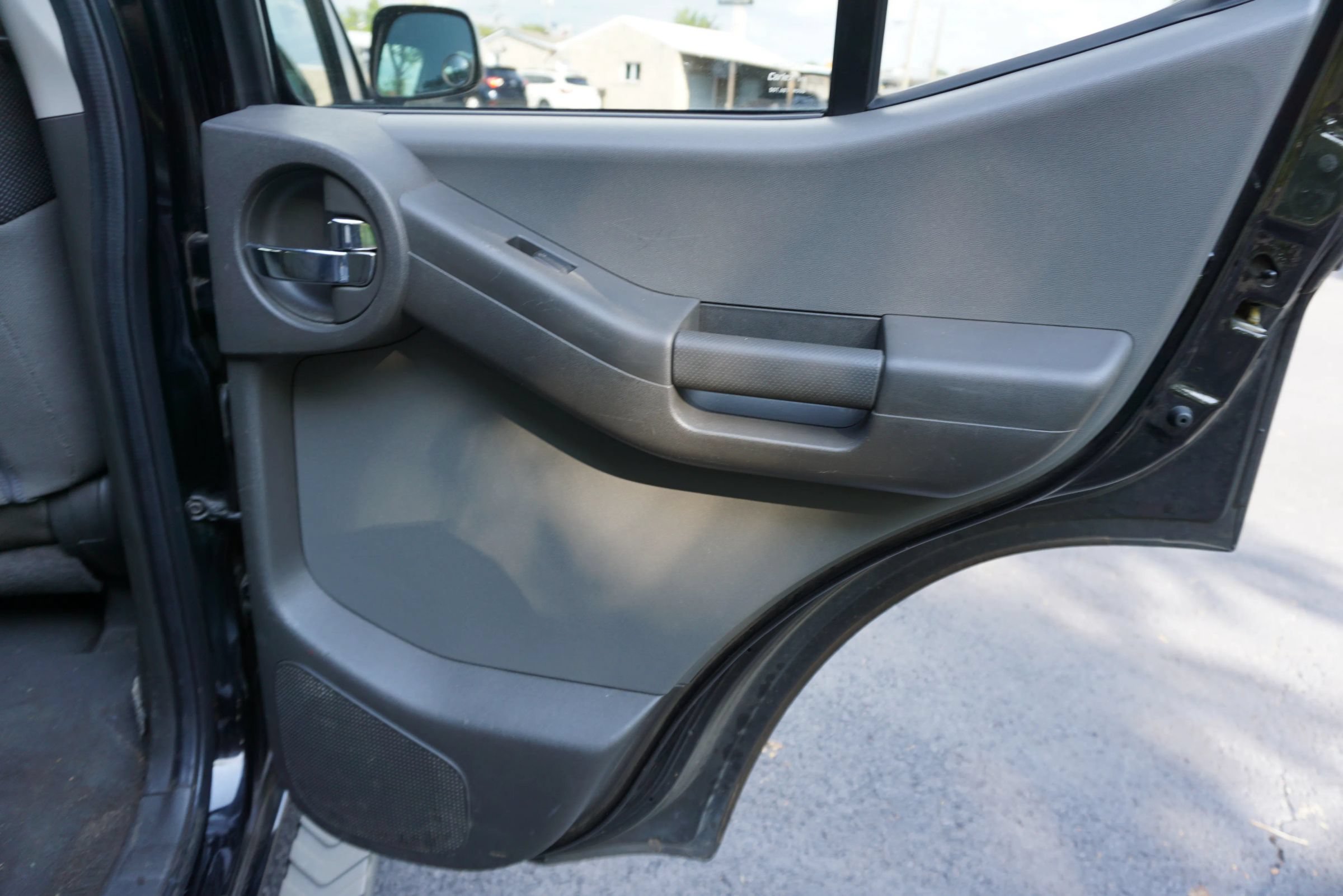 Used 2008 Nissan Xterra S w/ Supplemental Air Bag Pkg RWD image 12