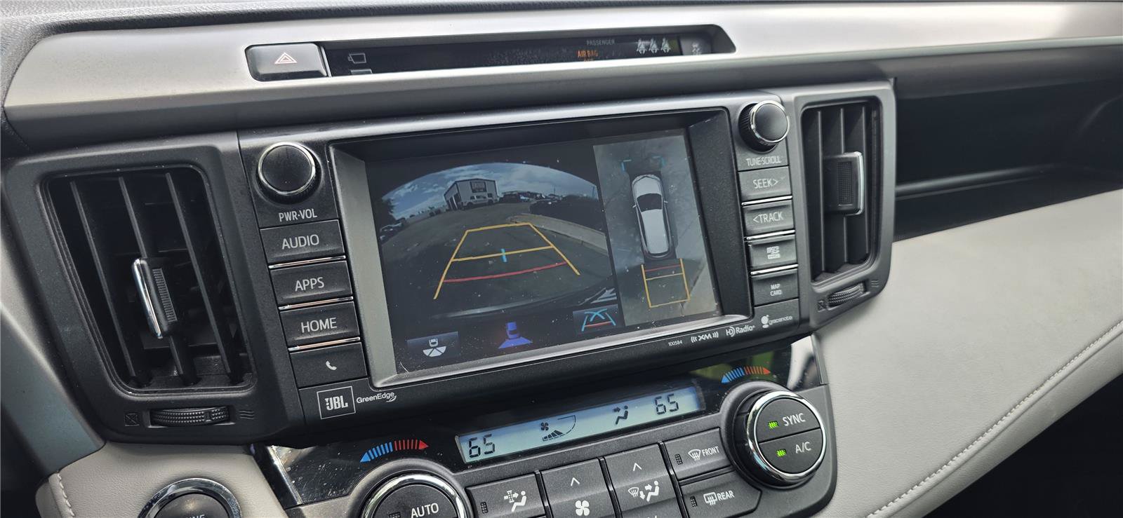 Used 2017 Toyota RAV4 Platinum FWD image 22