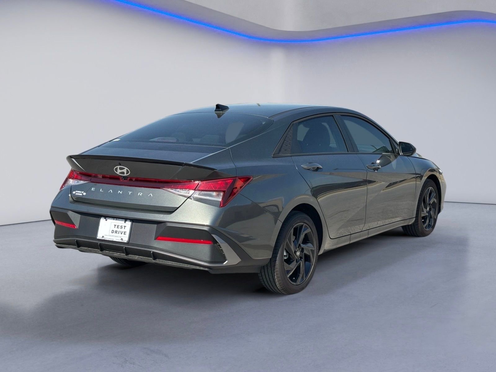 New 2026 Hyundai Elantra Sport image 7