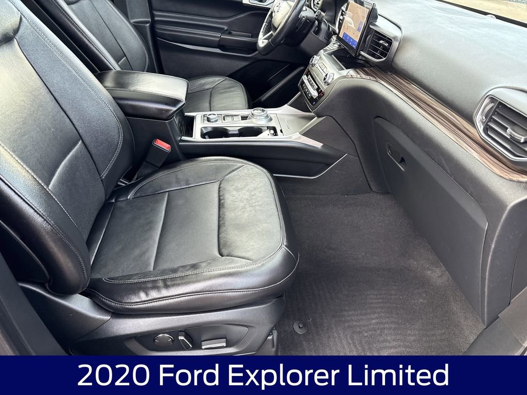 Used 2020 Ford Explorer Limited w/ Class III Trailer Tow Package image 13