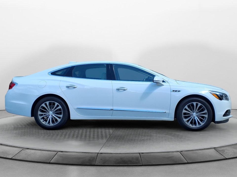Used 2019 Buick LaCrosse Essence w/ Sun and Shade Package image 6