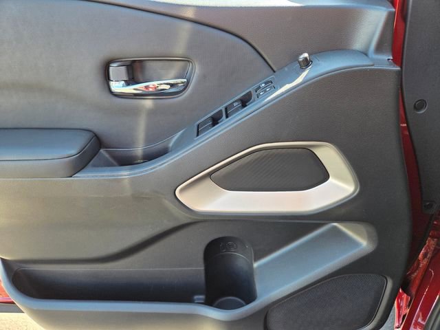 Used 2022 Nissan Frontier SV w/ Technology Package image 16