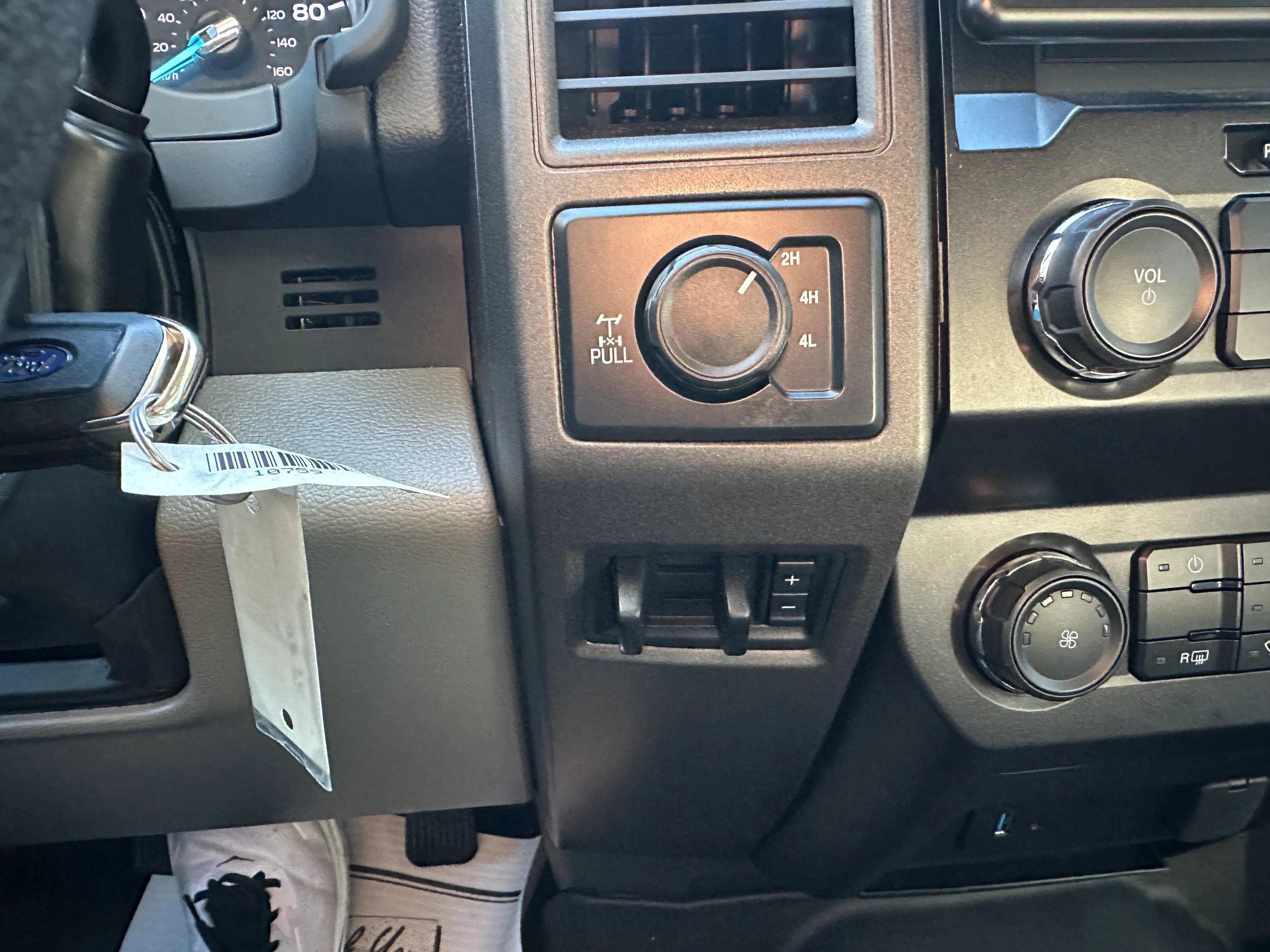 Used 2022 Ford F350 XL w/ STX Appearance Package image 28