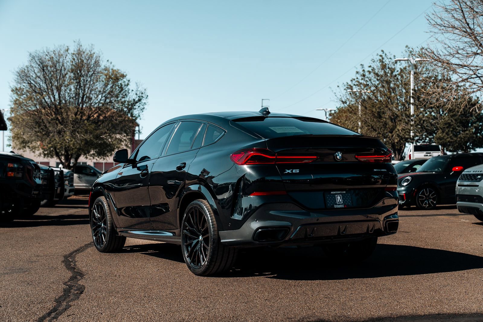 Used 2022 BMW X6 xDrive40i w/ M Sport Package image 5