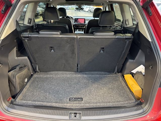 Used 2024 Volkswagen Atlas SEL Premium R-Line image 21