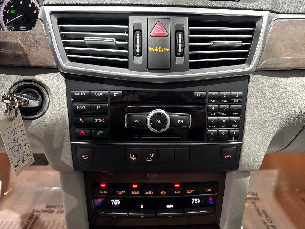 Used 2011 Mercedes-Benz E 350 Sedan image 43