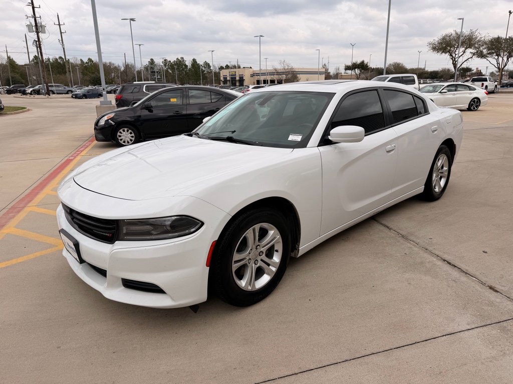 Used 2021 Dodge Charger SXT w/ Leather Interior Group image 4