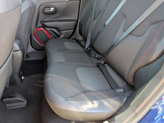 Used 2016 Jeep Renegade Trailhawk image 19