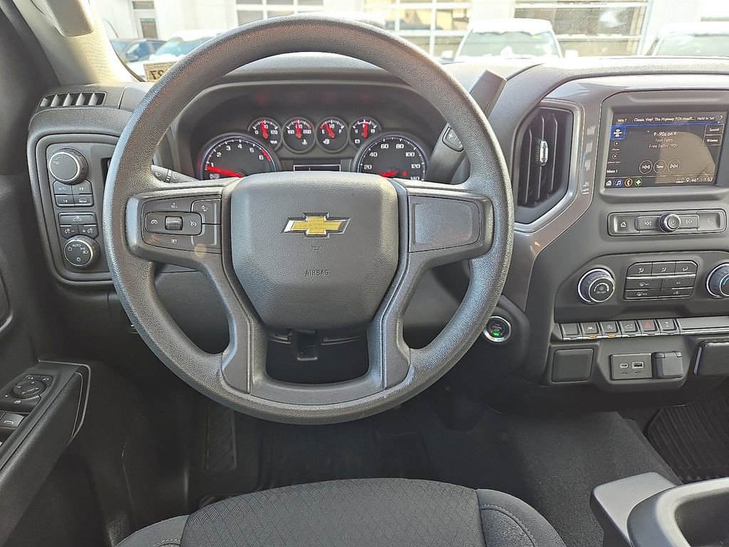 Used 2022 Chevrolet Silverado 1500 Custom image 17