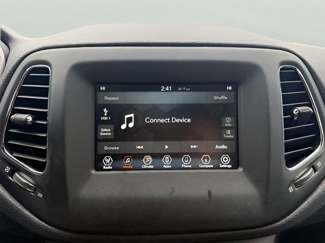 Used 2019 Jeep Compass Latitude w/ Safety & Security Group image 10