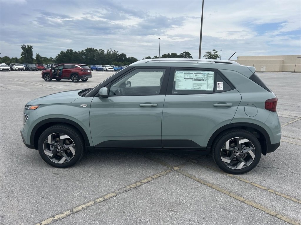 New 2025 Hyundai Venue Limited image 14