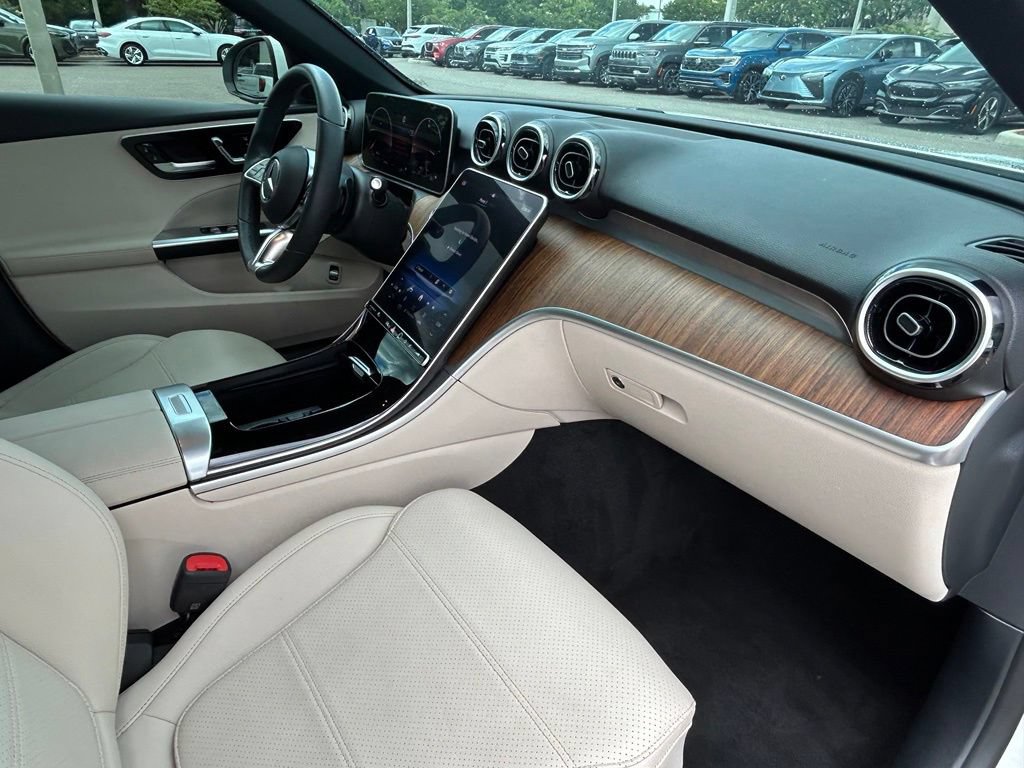 Used 2024 Mercedes-Benz C 300 Sedan image 37