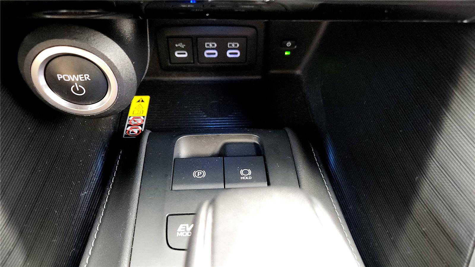 Certified 2023 Toyota Venza Nightshade image 33