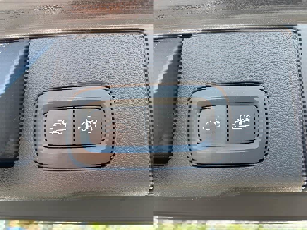 Used 2020 Volvo XC60 T5 Inscription w/ Protection Package Premier image 30