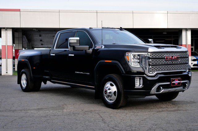 Used 2021 GMC Sierra 3500 Denali w/ Denali Ultimate Package image 4