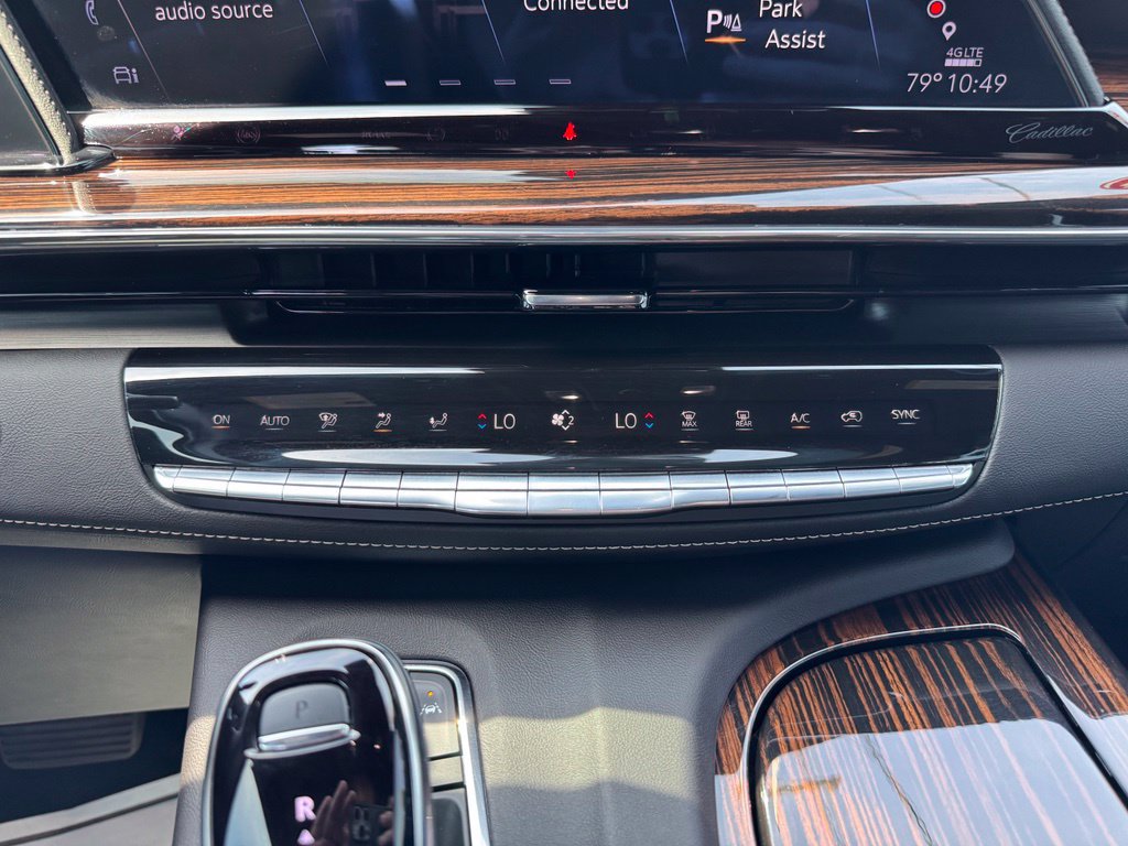 Certified 2024 Cadillac Escalade Premium Luxury w/ Performance Package AWD/4WD image 26