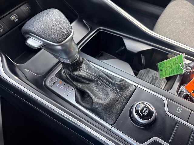 Used 2023 Kia Sorento LX FWD image 17