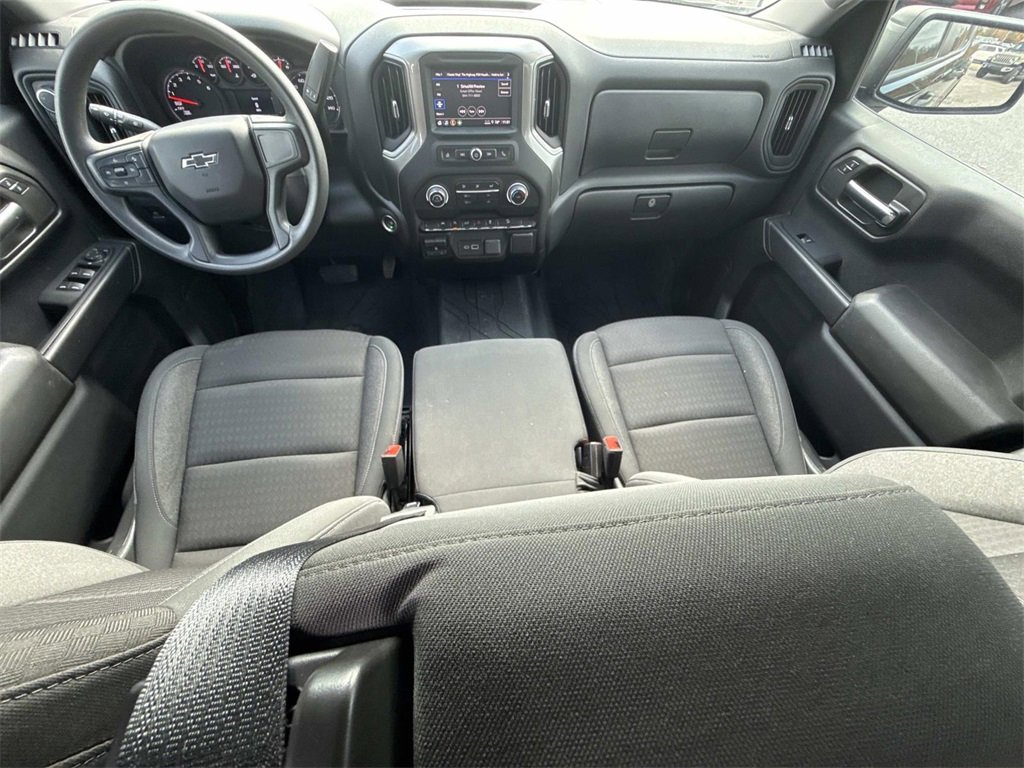 Used 2024 Chevrolet Silverado 1500 Custom Trail Boss w/ LPO, Dark Essentials Package image 15