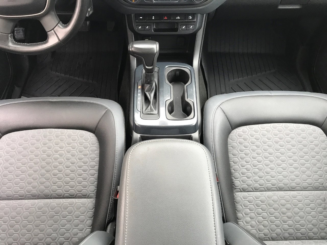 Used 2018 Chevrolet Colorado Z71 image 13