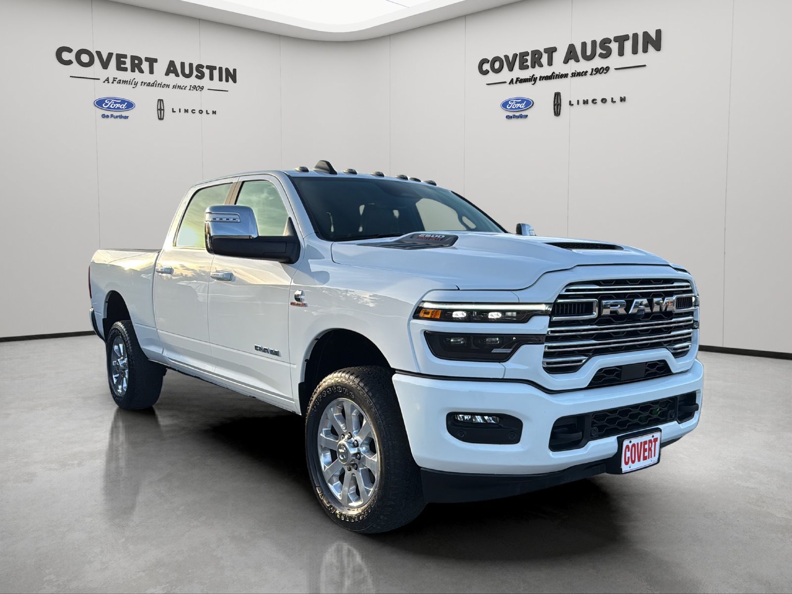 Used 2025 RAM 2500 Laramie w/ Sport Appearance Package AWD/4WD image 5