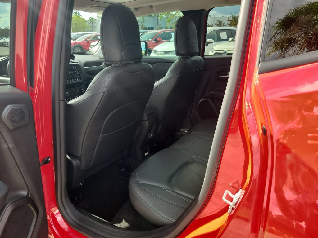 Used 2022 Jeep Renegade Limited w/ Sun, Sound & Wheels Group AWD/4WD image 9