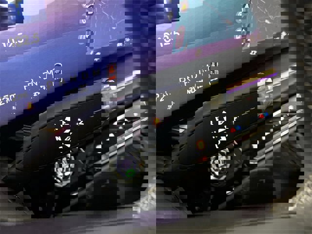 Certified 2024 Buick Envision Avenir image 16