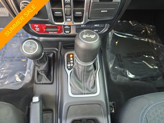 Used 2024 Jeep Wrangler Unlimited Rubicon 4xe AWD/4WD image 19