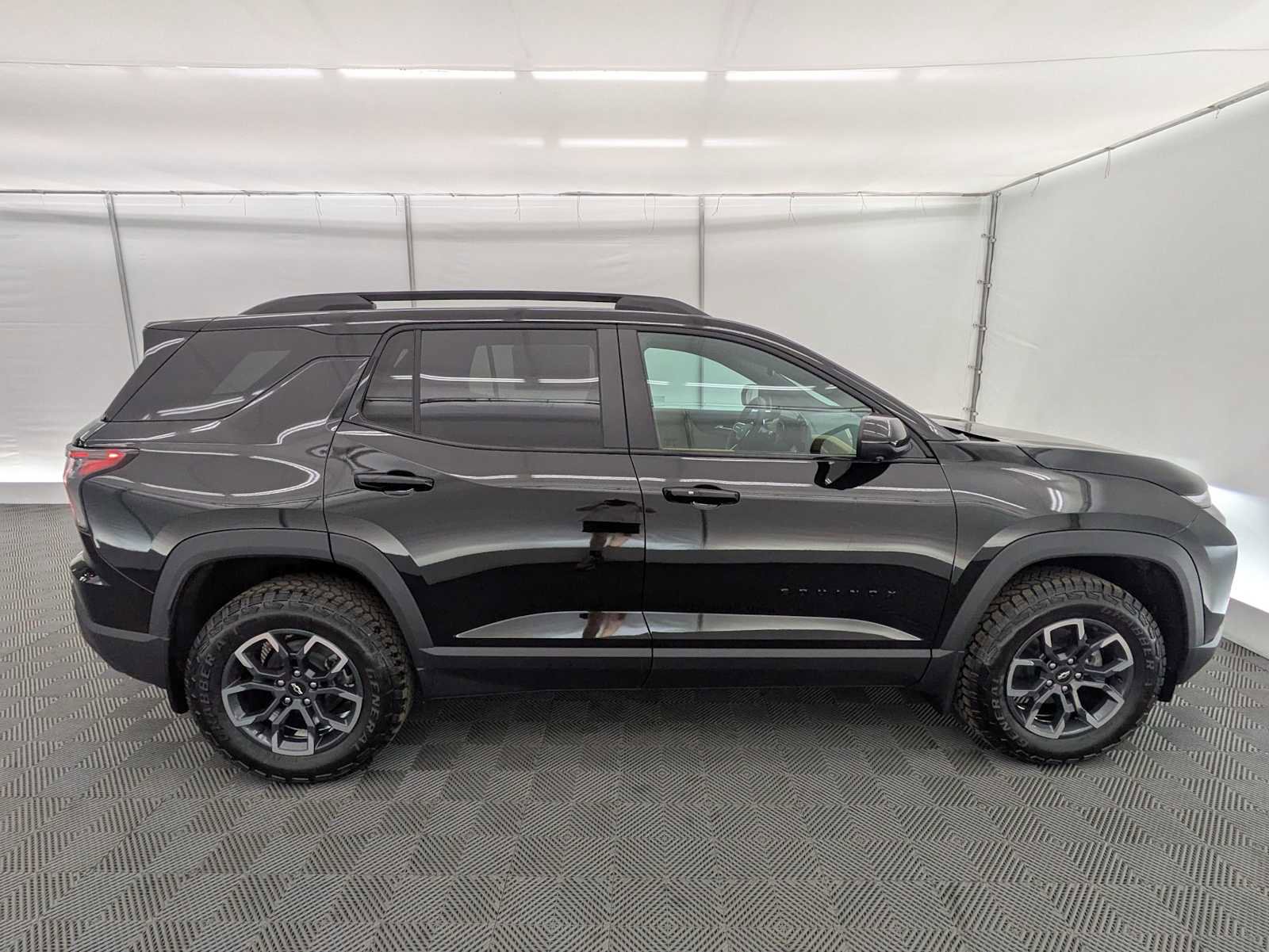 New 2026 Chevrolet Equinox ACTIV w/ Convenience Package III AWD/4WD image 6