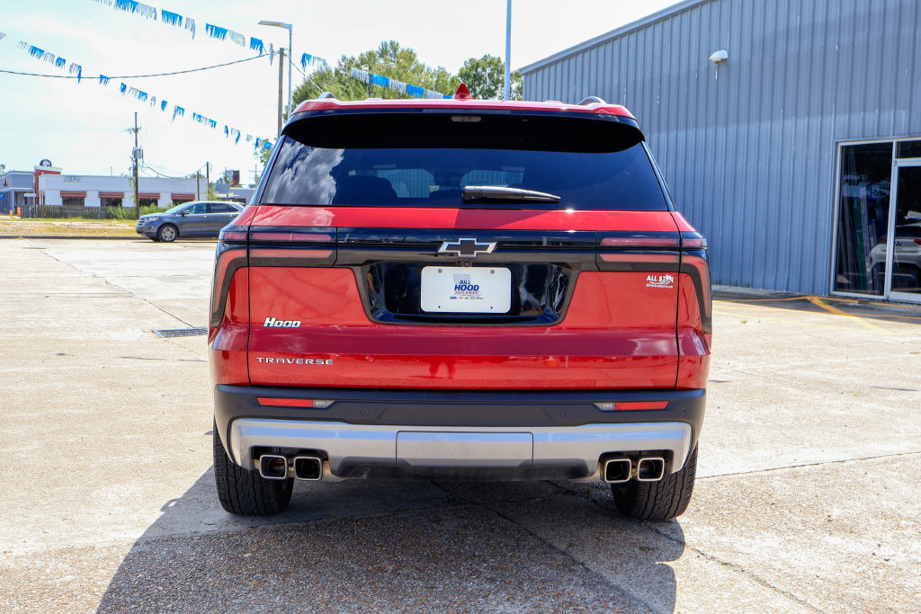 Used 2026 Chevrolet Traverse LT w/ Driver Confidence Package FWD image 21