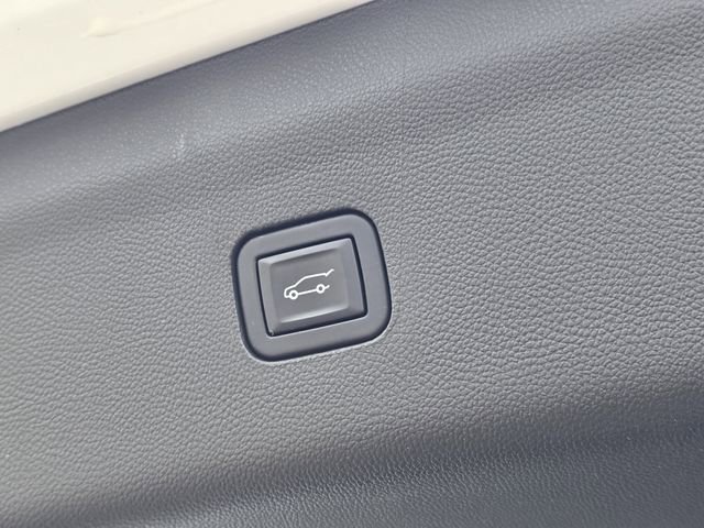 Used 2022 Buick Enclave Essence w/ Trailering Package, 5000 lbs. image 8