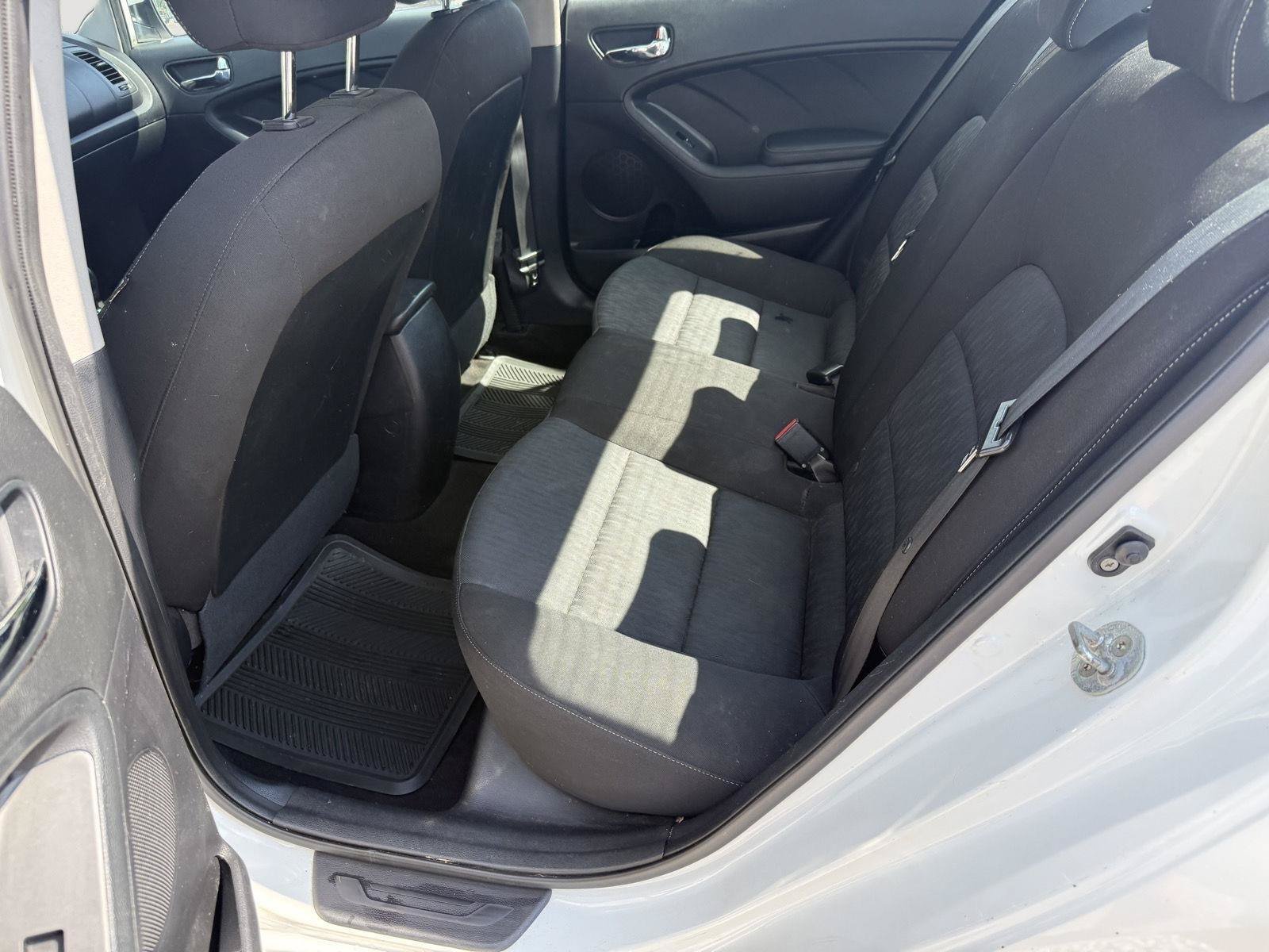 Used 2016 Kia Forte LX FWD image 17