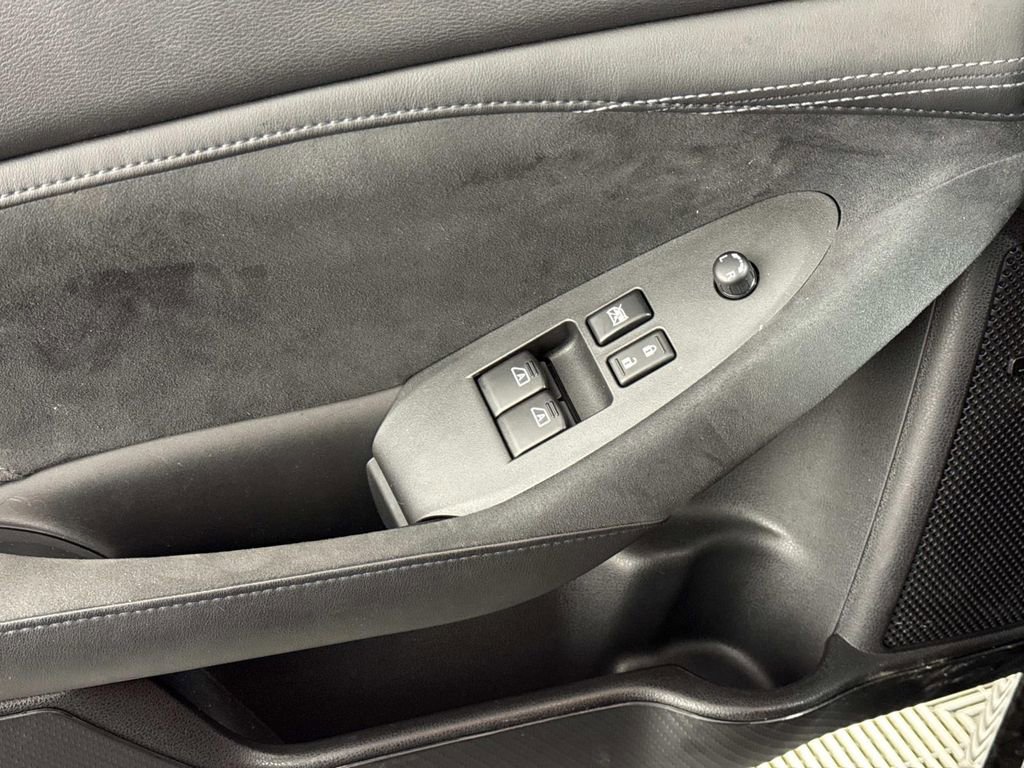 Used 2024 Nissan Z Performance w/ Floor Mat Package image 28
