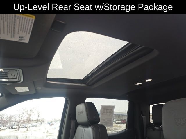 Used 2019 Chevrolet Silverado 1500 High Country w/ Technology Package image 9