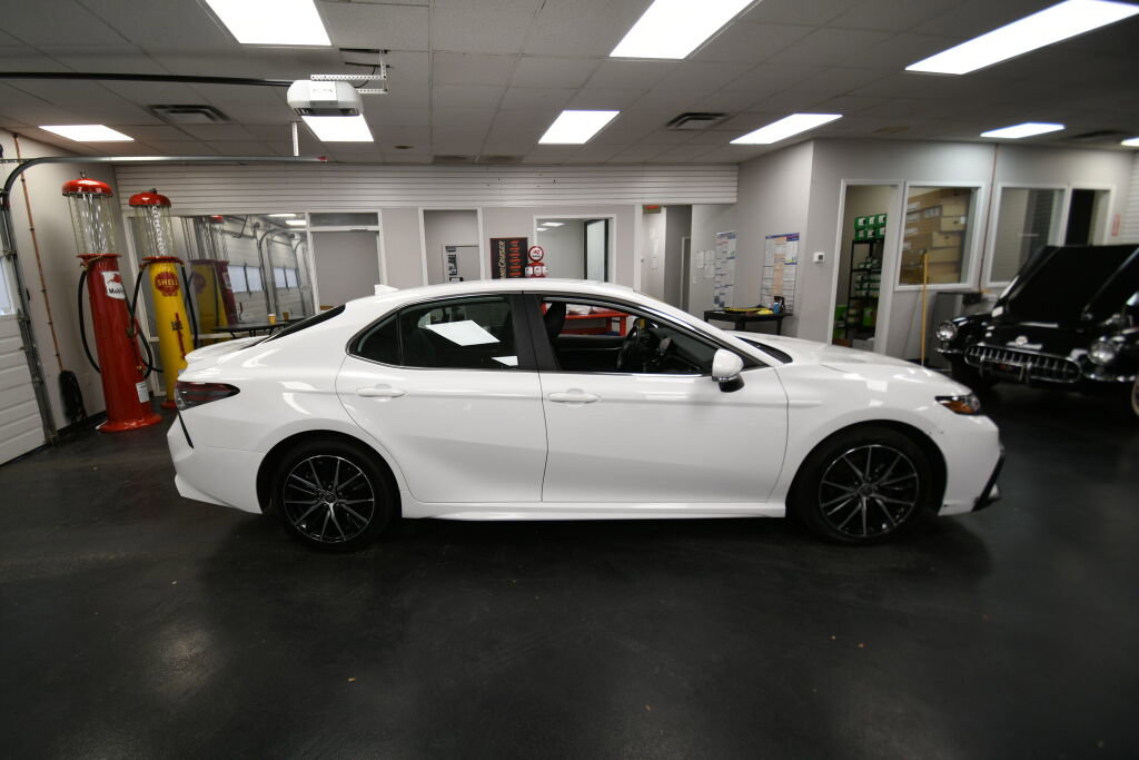 Certified 2024 Toyota Camry SE image 8