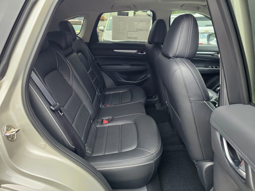New 2025 MAZDA CX-5 AWD 2.5 S w/ Preferred Package image 28