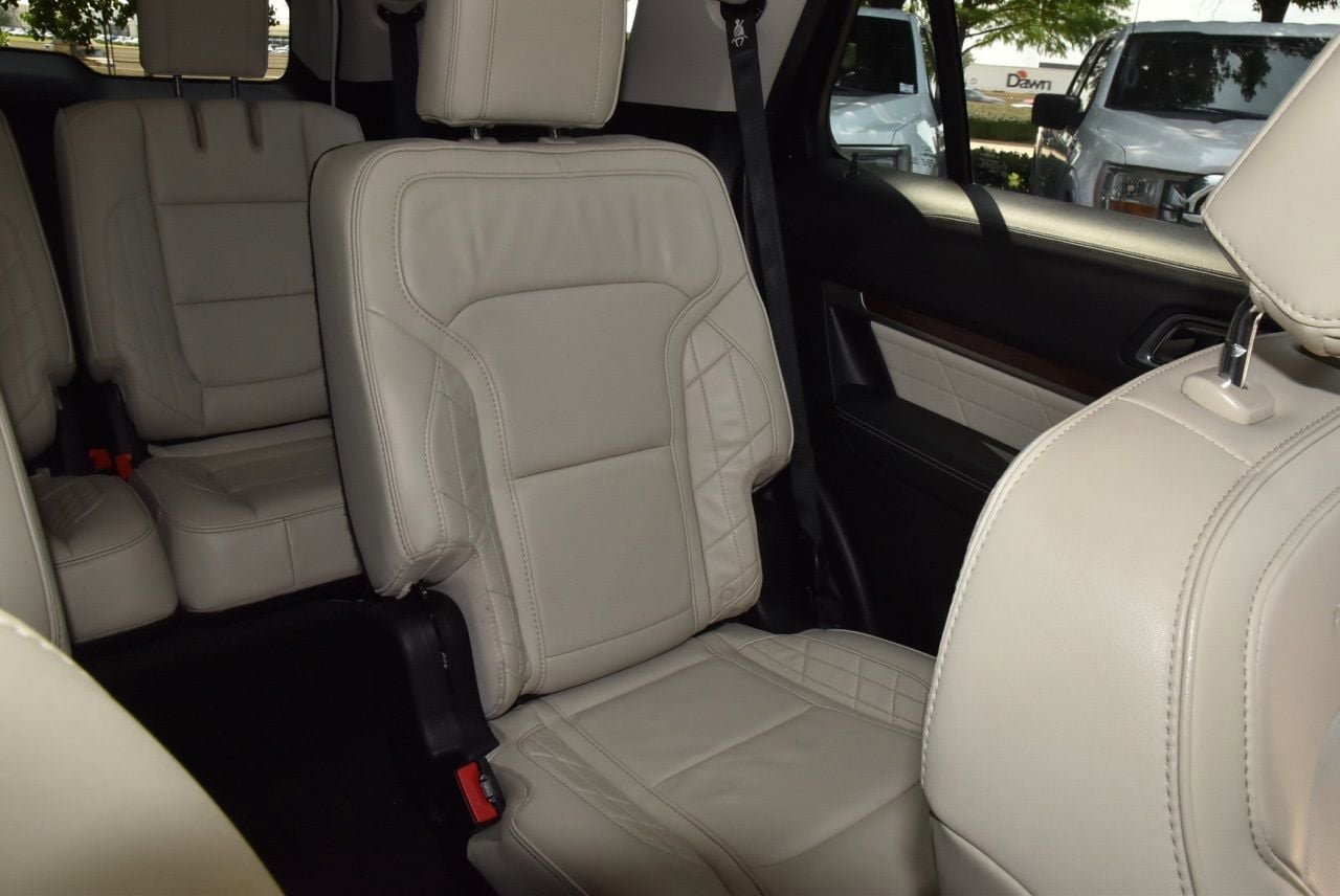 Used 2017 Ford Explorer Platinum AWD/4WD image 20