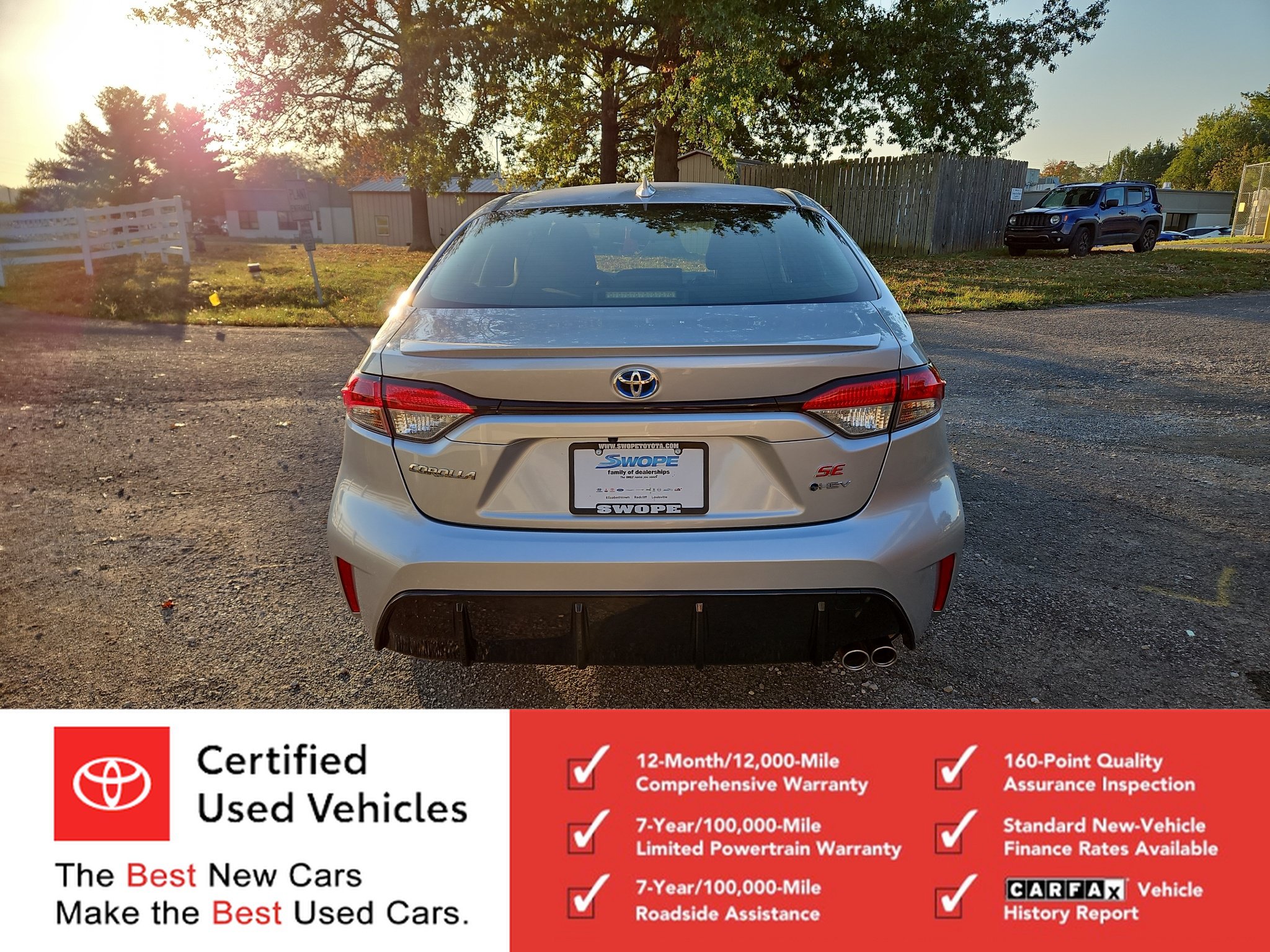Certified 2025 Toyota Corolla SE FWD image 4