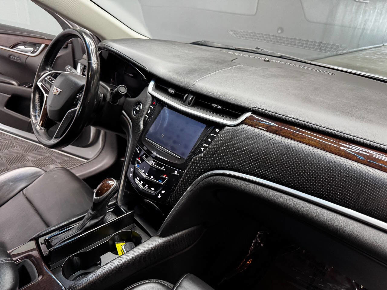 Used 2017 Cadillac XTS Luxury image 52