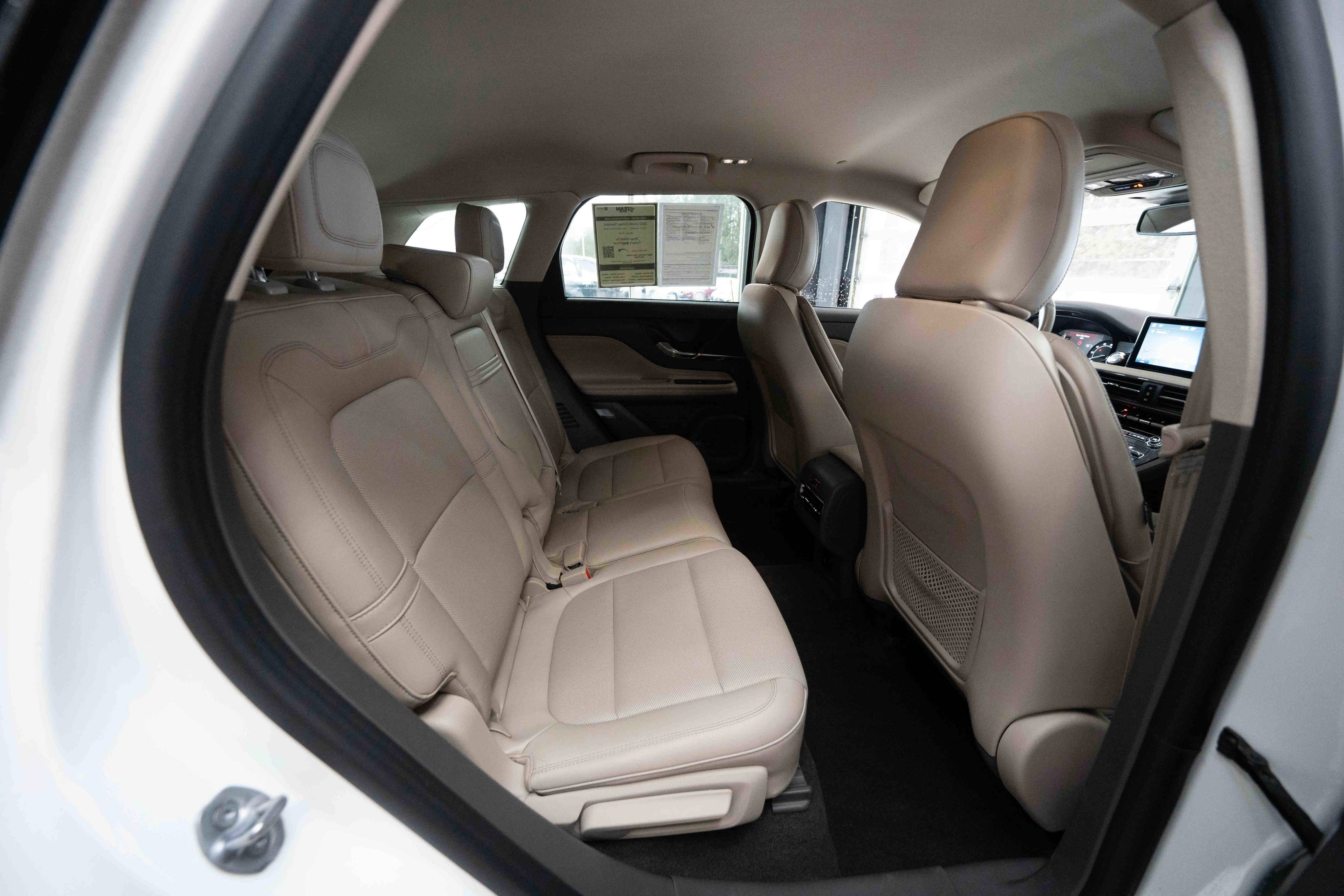 Used 2022 Lincoln Corsair AWD w/ Equipment Group 101A image 25