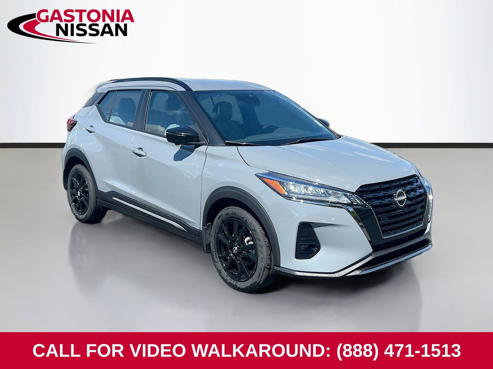 Used 2024 Nissan Kicks SR w/ SR Premium Package image 1