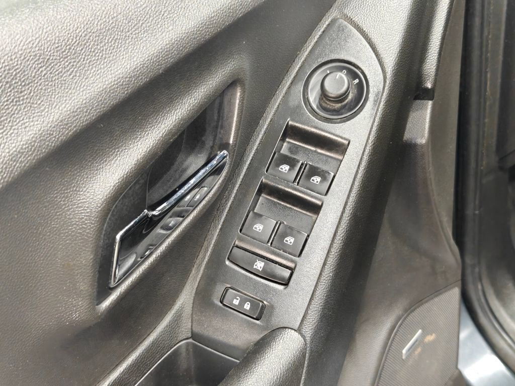 Used 2016 Chevrolet Trax LT w/ LT Sun and Sound Package image 39
