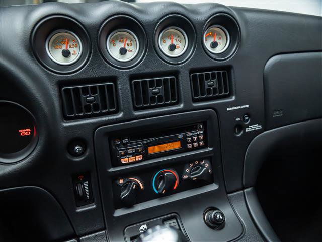 Used 2000 Dodge Viper GTS image 25