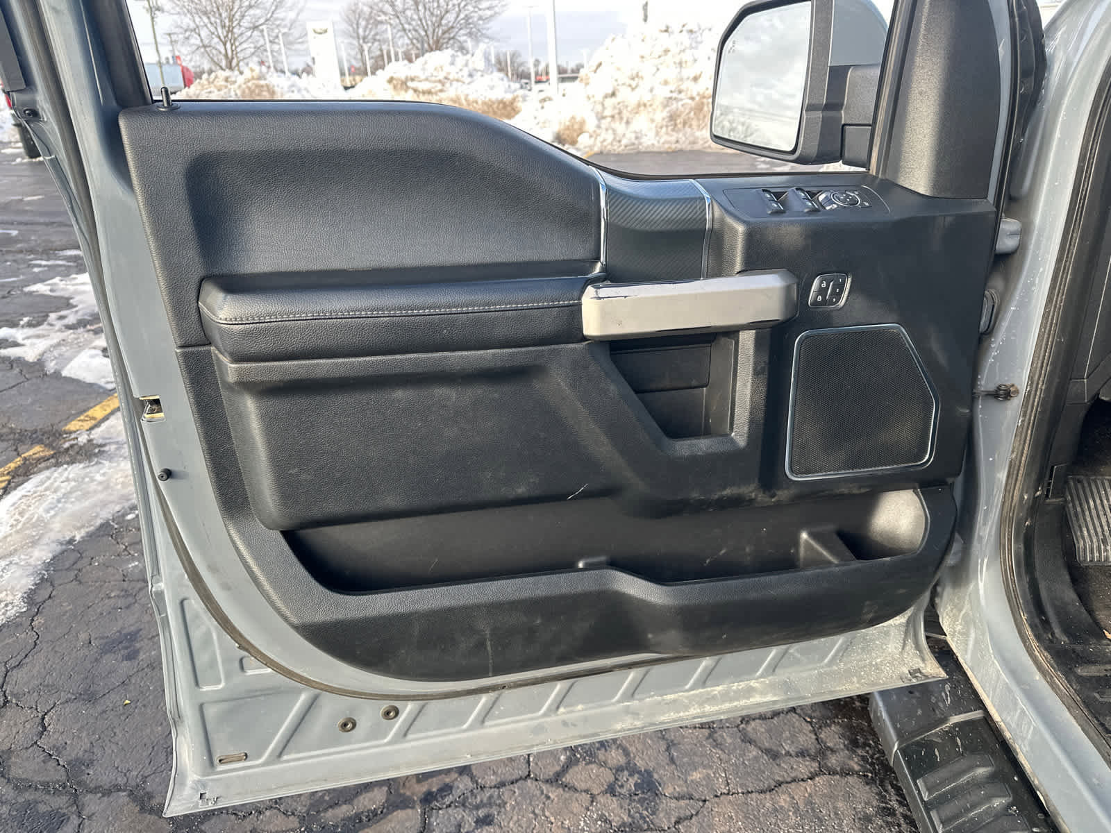 Used 2019 Ford F150 Lariat w/ Equipment Group 502A Luxury image 31