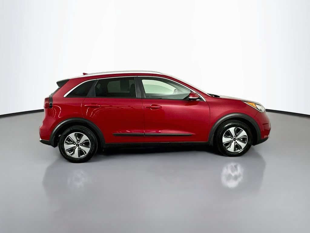 Used 2017 Kia Niro EX FWD image 9