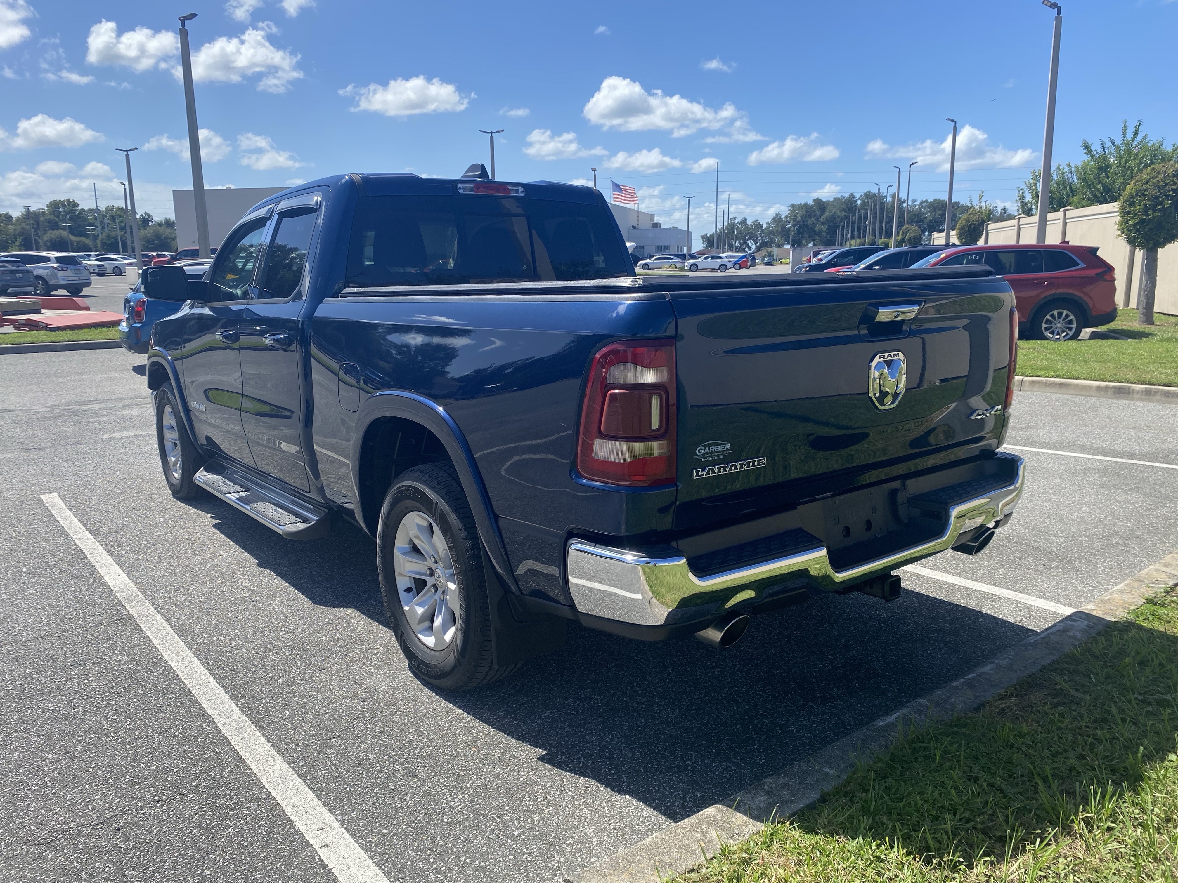 Used 2020 RAM 1500 Laramie AWD/4WD image 10