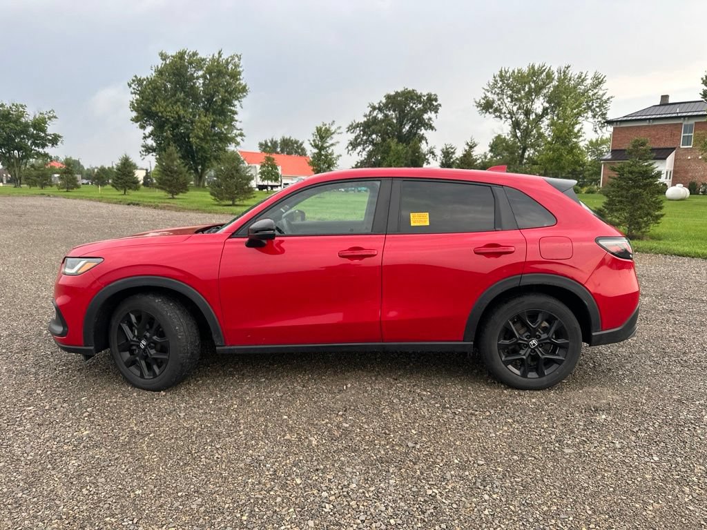 Used 2025 Honda HR-V Sport image 8