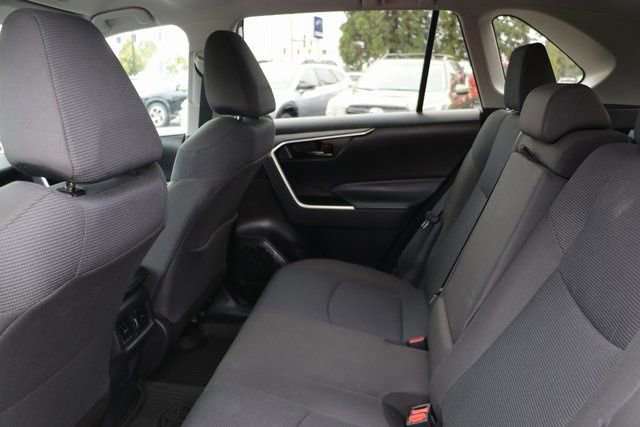 Used 2023 Toyota RAV4 LE image 24