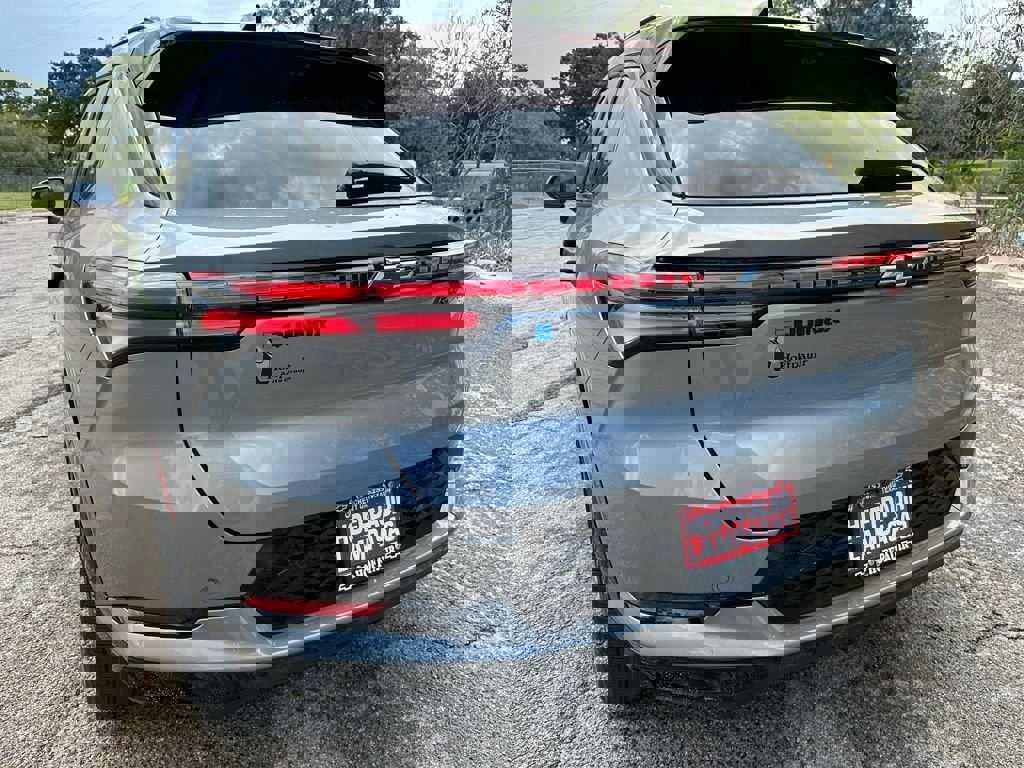 New 2025 Chevrolet Equinox EV RS w/ Convenience Package II image 14