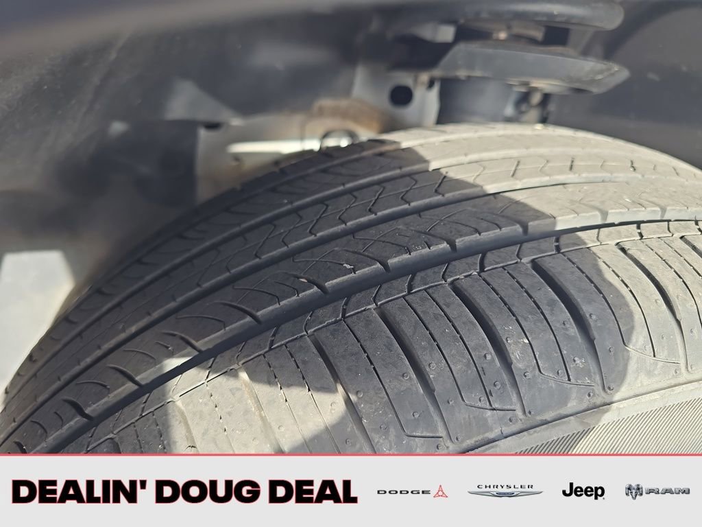 Used 2023 Jeep Cherokee Altitude Lux AWD/4WD image 28